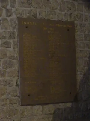 Plaque aux Morts 39-45 de l'Église Saint-Mathias de Barbezieux-Saint-Hilaire