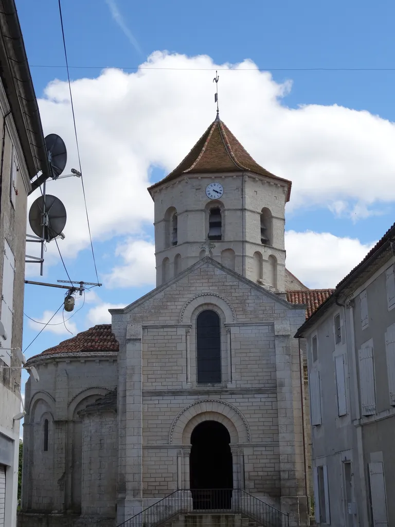 Église Saint-Pierre de Rouillac