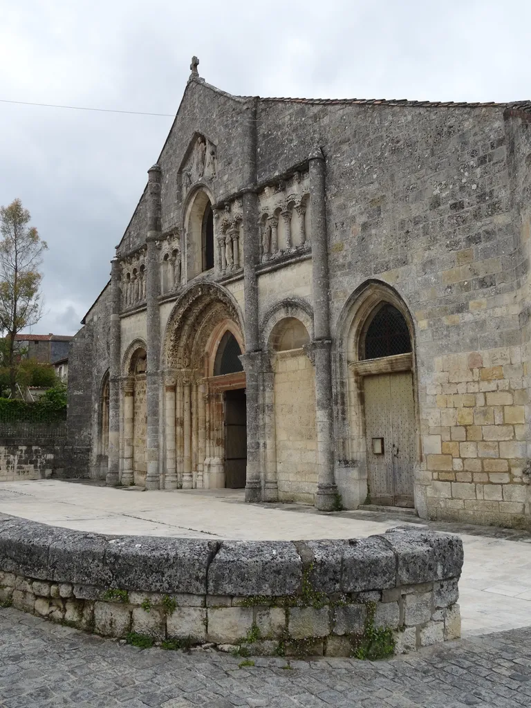 Église Saint-André de Ruffec